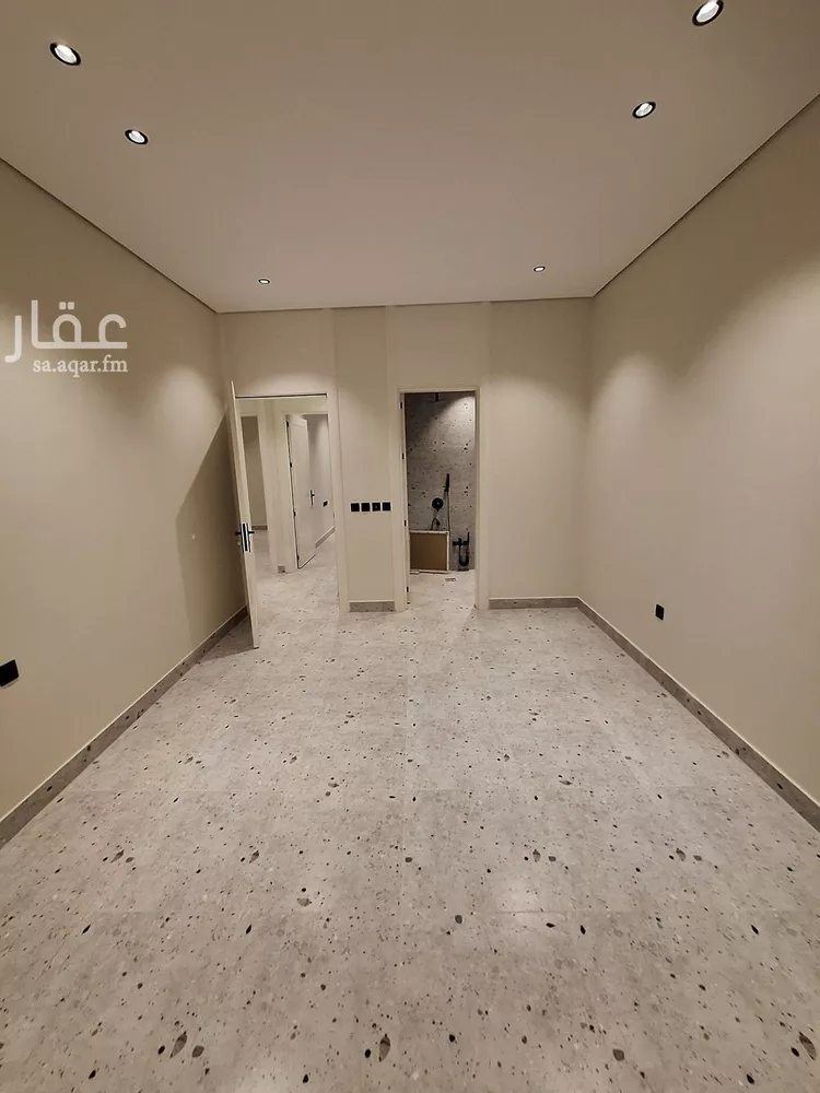 دور للبيع في شارع عيسى بن سهل, حي طويق, مدينة الرياض, منطقة الرياض صورة 4