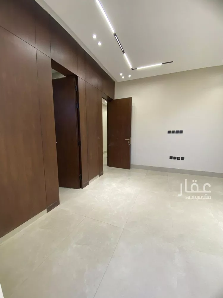 دور للبيع في شارع إبراهيم رفعت, حي عكاظ, مدينة الرياض, منطقة الرياض صورة 2