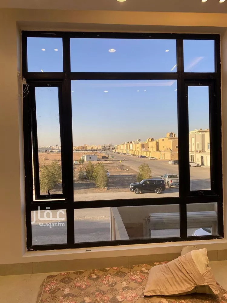 فيلا للبيع في شارع إبراهيم رفعت, حي عكاظ, مدينة الرياض, منطقة الرياض 9
