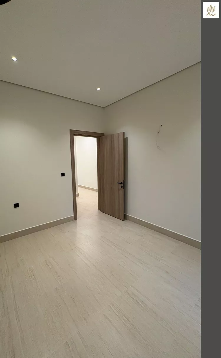 دور للبيع في شارع عبدالله أبي دريب السبيعي, حي النزهة, مدينة الرياض, منطقة الرياض 7