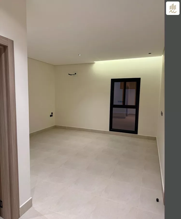 دور للبيع في شارع الغريسة, حي الربيع, مدينة الرياض, منطقة الرياض 8