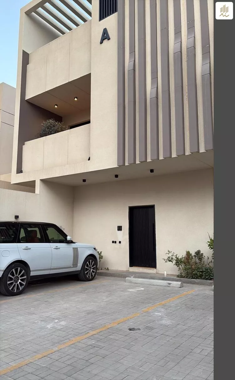 Floor for Sale in Riyadh Ar Rabie
