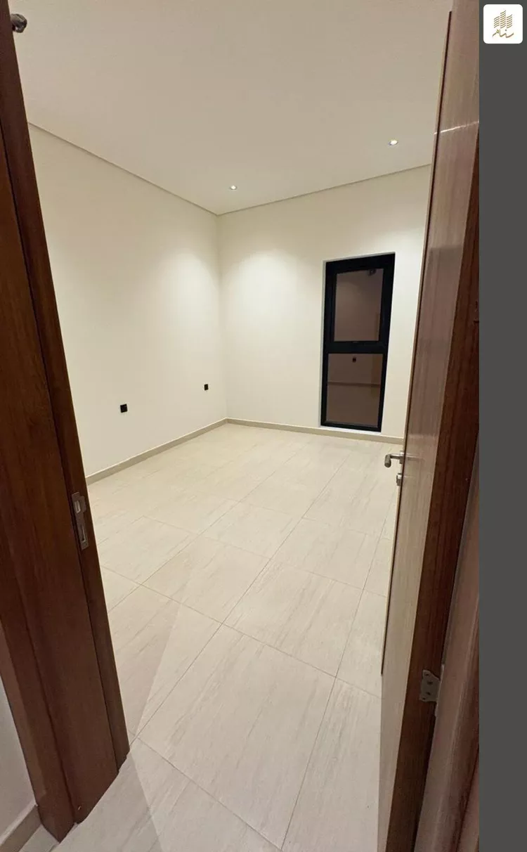 دور للبيع في شارع الفئ, حي الربيع, مدينة الرياض, منطقة الرياض 7