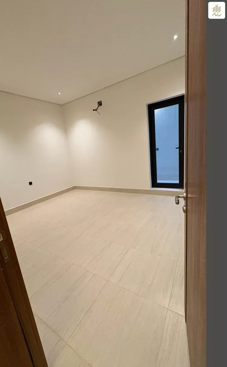 دور للبيع في شارع الفروسية, حي الربيع, مدينة الرياض, منطقة الرياض 7