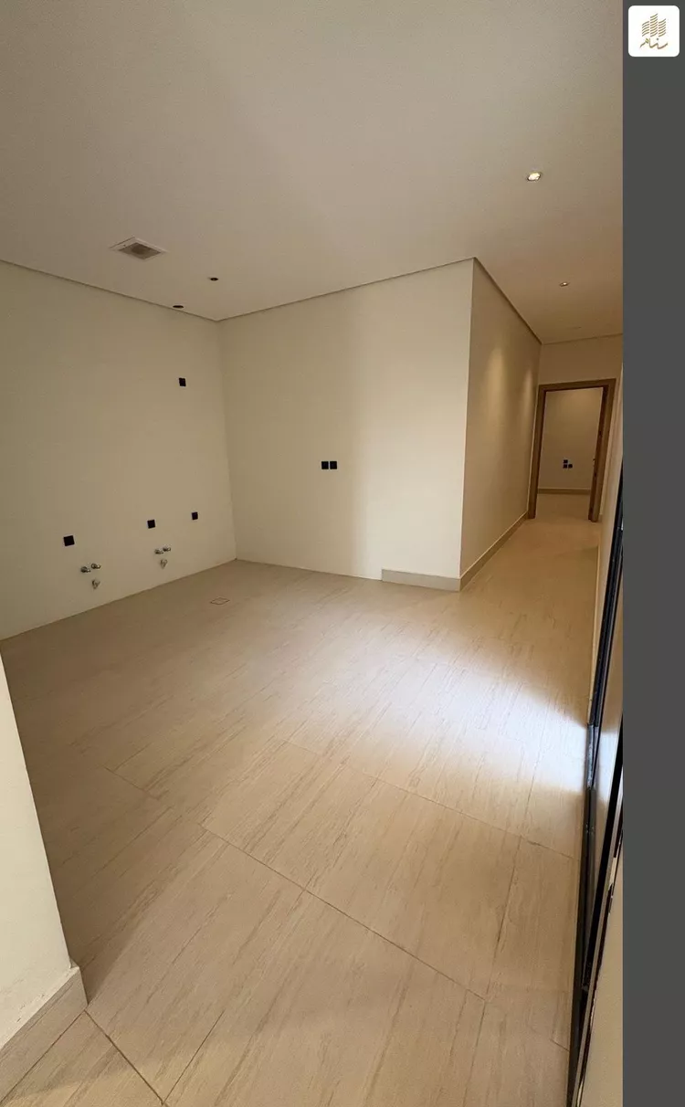 Floor for Sale in Riyadh An Nuzhah صورة 3