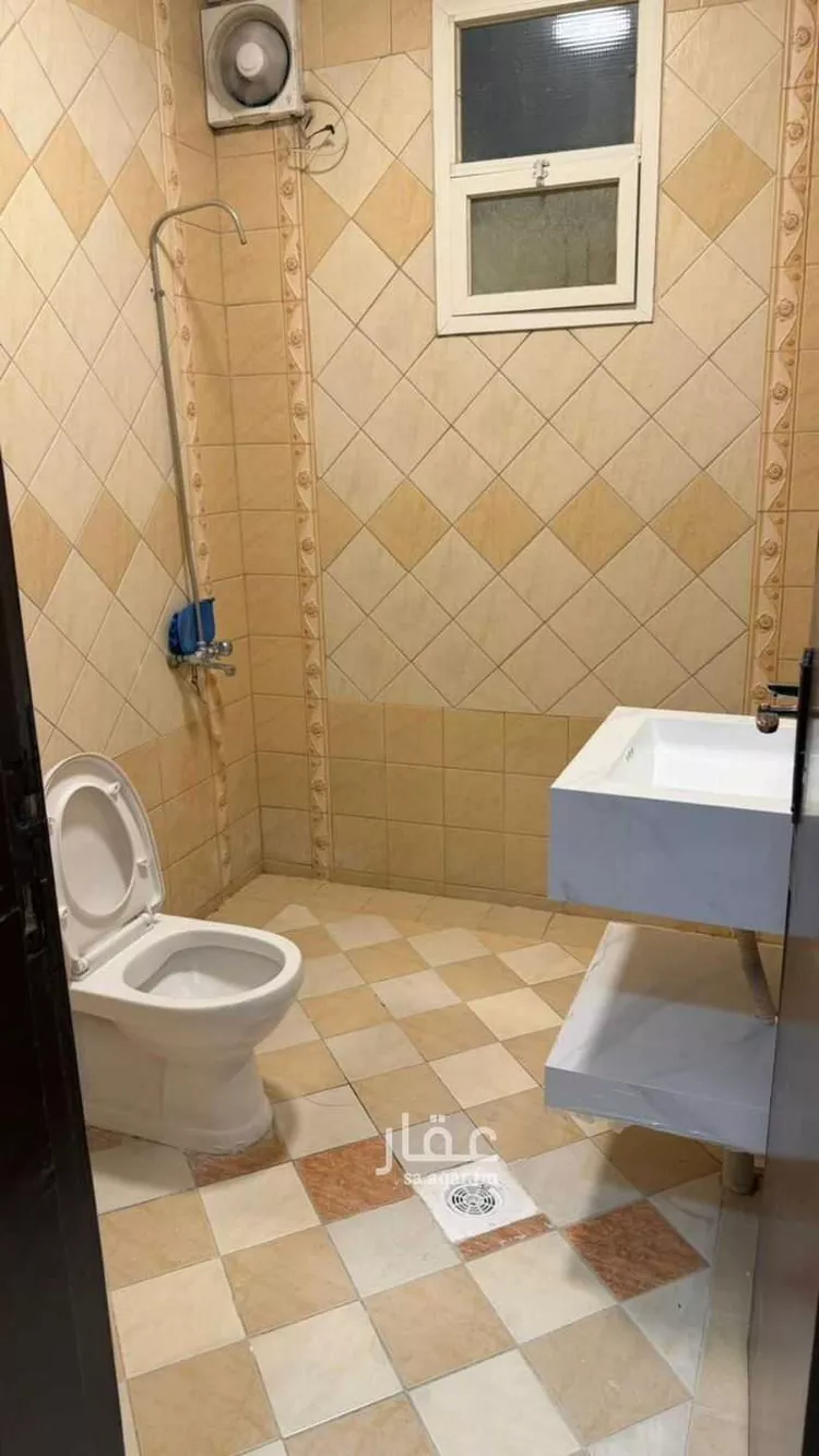 شقة للإيجار في شارع عبدالكريم الديناري ، حي العريجاء الغربي ، الرياض ، منطقة الرياض 1 صورة