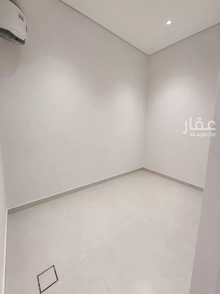 فيلا للبيع في شارع عقرباء 140, حي عقرباء, مدينة الجبيلة, منطقة الرياض 8