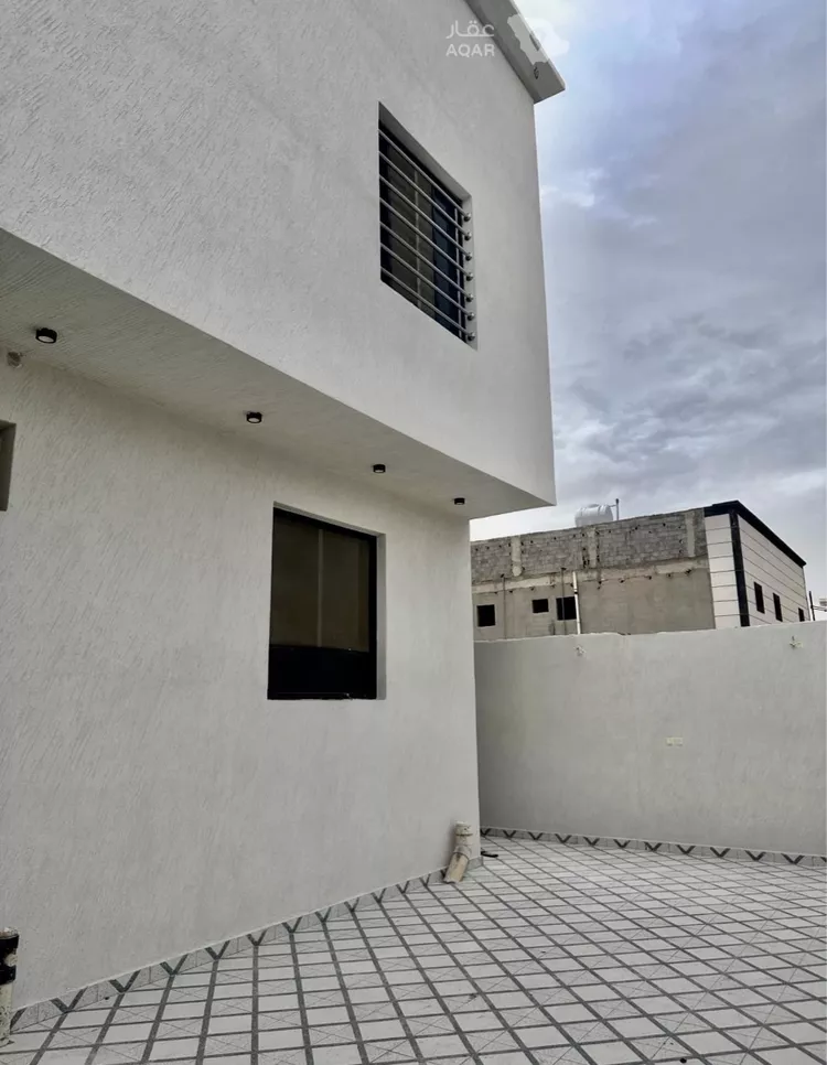 عمارة للبيع في حي الخضراء, مدينة المدينة المنورة, منطقة المدينة المنورة 5