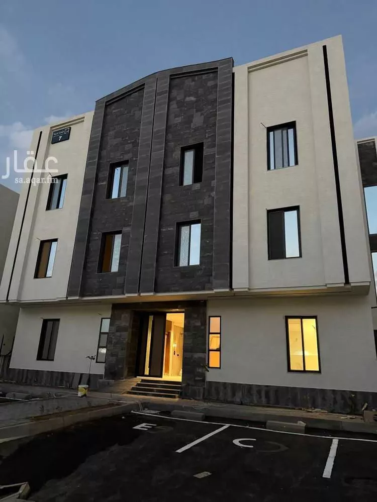 شقة للبيع في شارع عبدالرحمن ابن محمد القيرواني, حي العاقول, مدينة المدينة المنورة, منطقة المدينة المنورة صورة 2