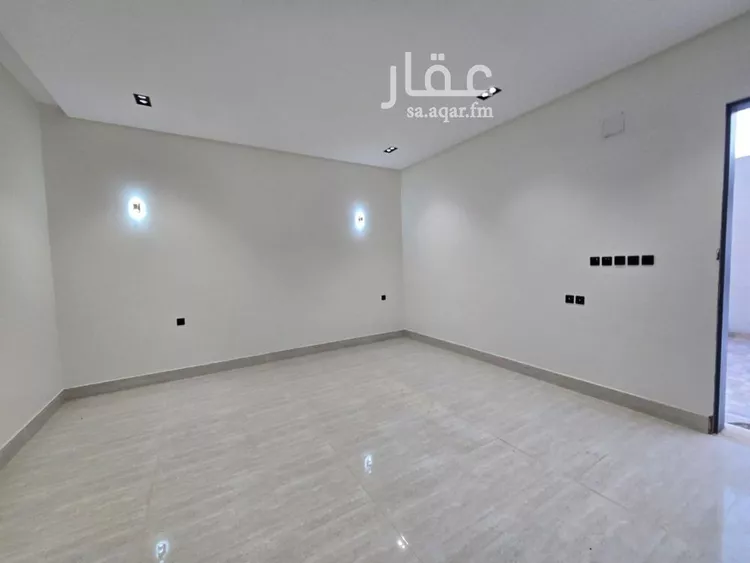 Floor for Sale in Riyadh Tuwaiq 11
