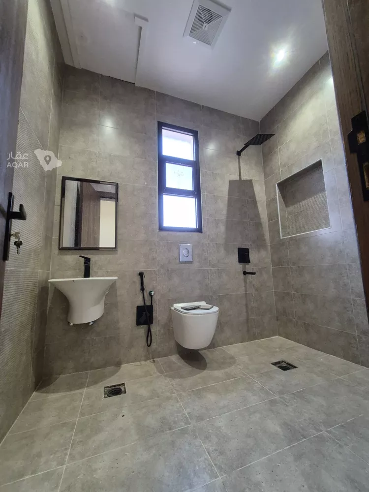 Floor for Sale in Riyadh Tuwaiq 16