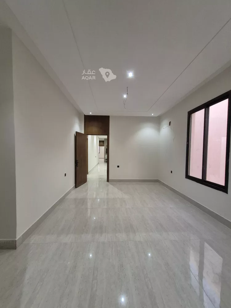 Floor for Sale in Riyadh Tuwaiq 10