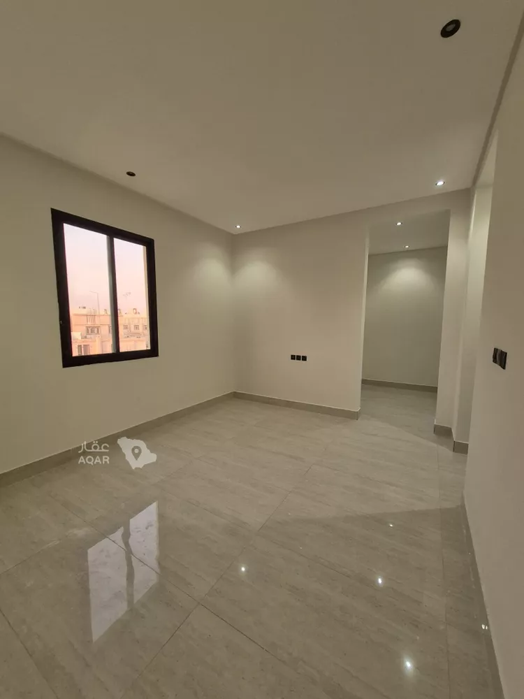 Floor for Sale in Riyadh Tuwaiq 11
