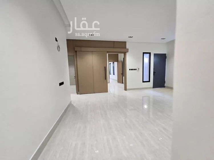 Floor for Sale in Riyadh Tuwaiq 7