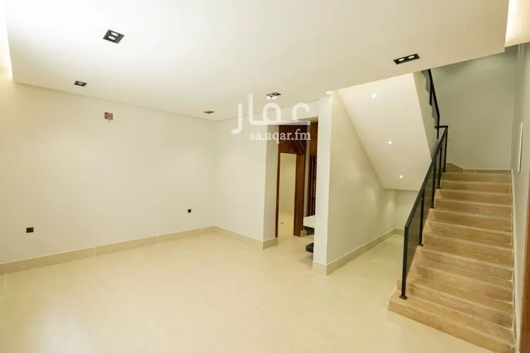 Villa for Sale in Riyadh Okaz 11