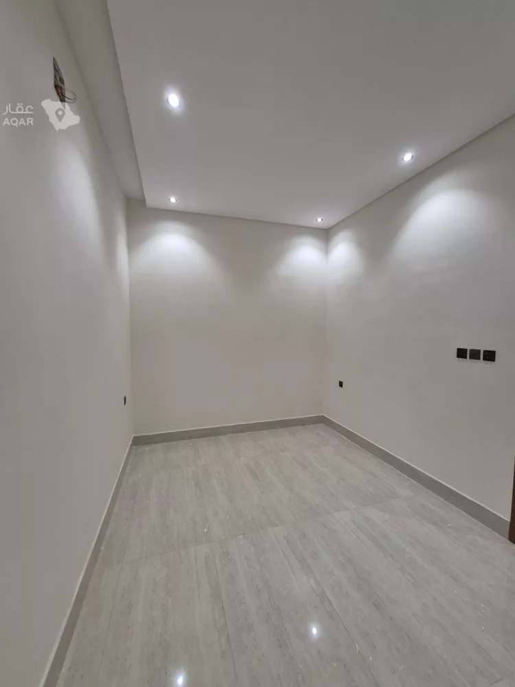 Floor for Sale in Riyadh Tuwaiq 5