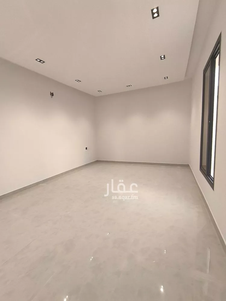 فيلا للبيع في شارع أحمد صالح قنديل, حي طويق, مدينة الرياض, منطقة الرياض 7