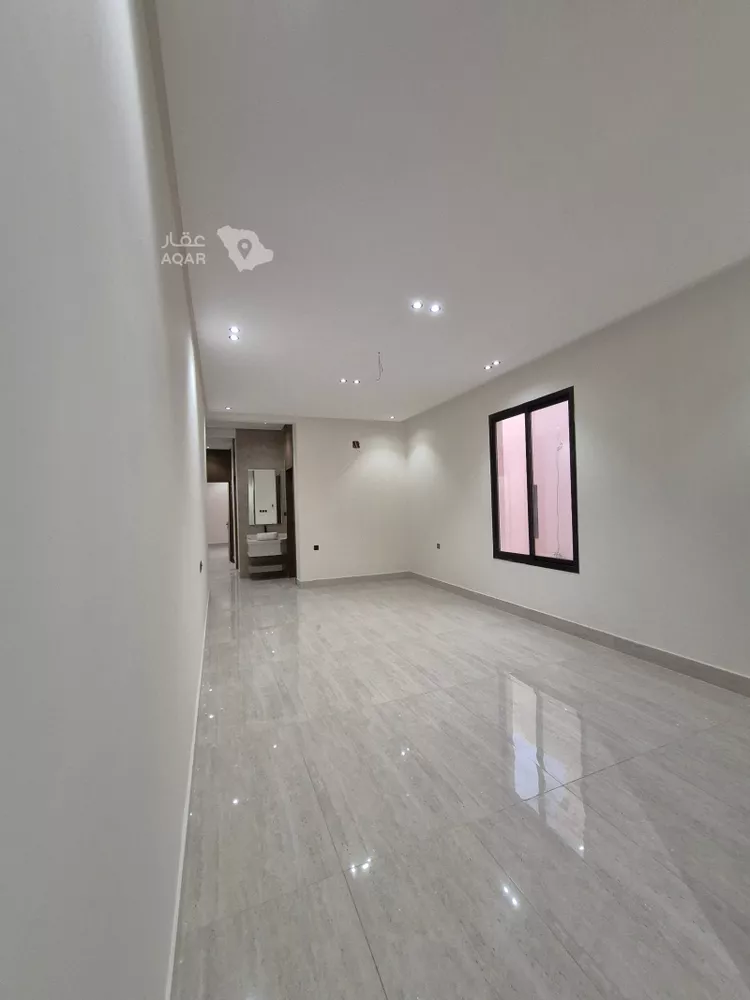 Floor for Sale in Riyadh Tuwaiq 20