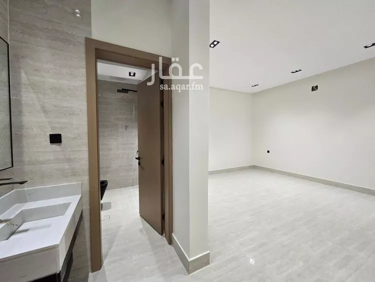 Floor for Sale in Riyadh Tuwaiq 10