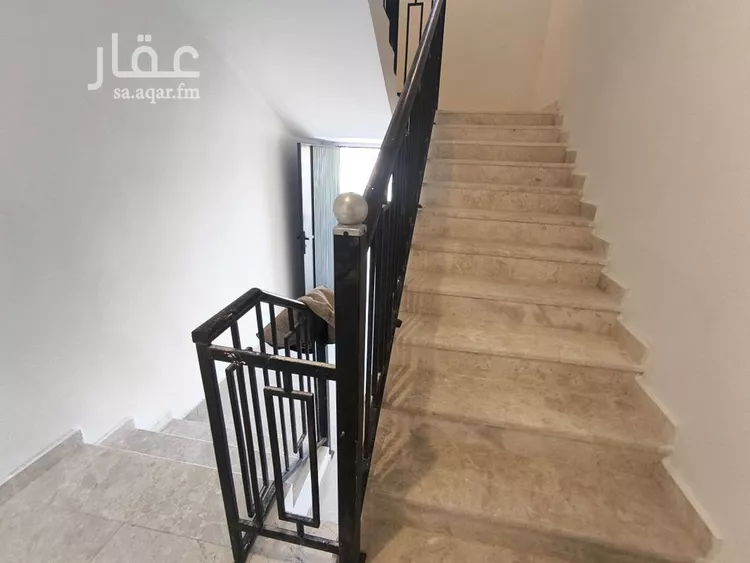 Floor for Sale in Riyadh Tuwaiq 9