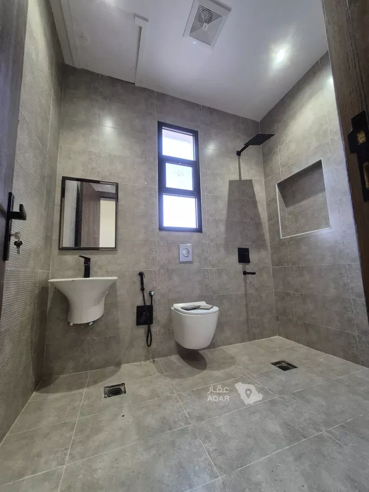 Floor for Sale in Riyadh Tuwaiq 9