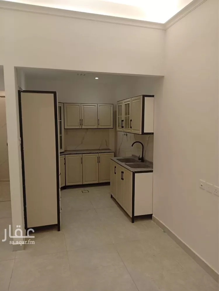 شقة للإيجار في شارع سيبويه, حي الروضة, مدينة الرياض, منطقة الرياض