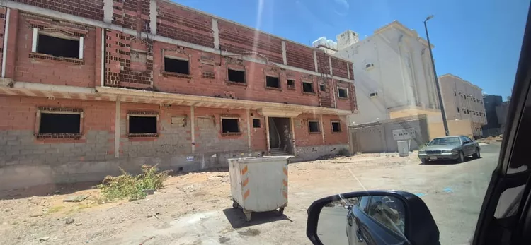 عمارة للبيع في شارع هارون بن معروف, حي بنى بياضة, مدينة المدينة المنورة, منطقة المدينة المنورة