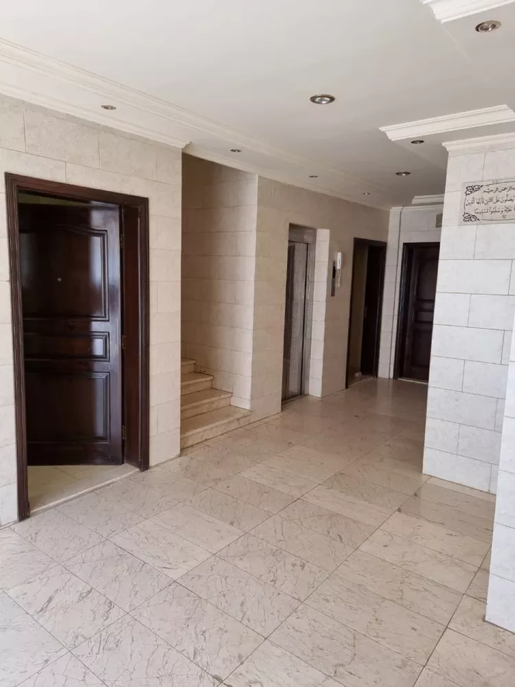 عمارة للبيع في شارع الظاهر بيبرس, حي بنى حارثة, مدينة المدينة المنورة, منطقة المدينة المنورة صورة 2
