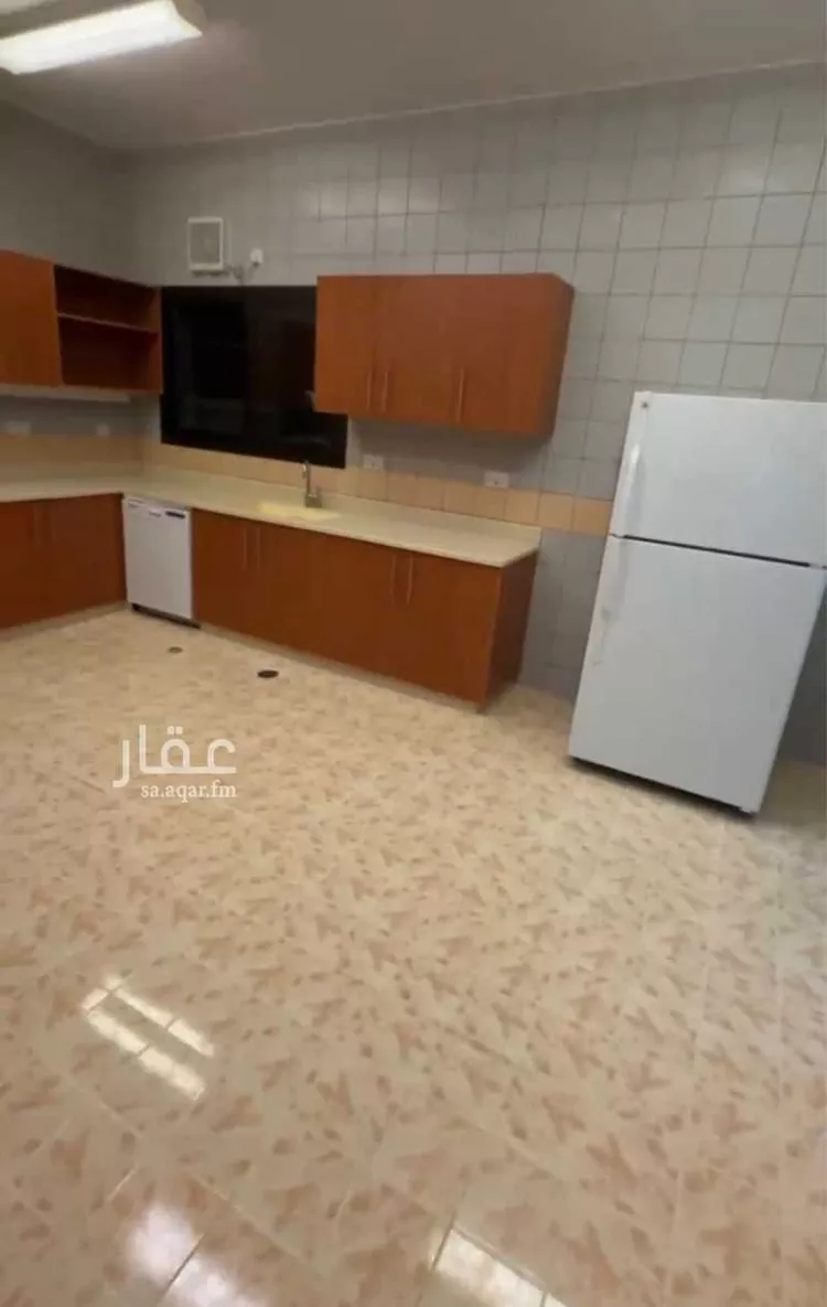 فيلا للإيجار في شارع الجدي, حي العيون, مدينة ينبع, منطقة المدينة المنورة 7