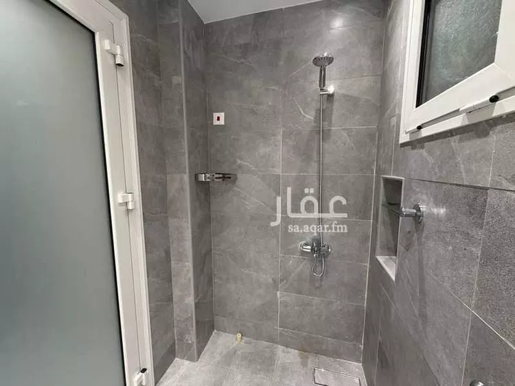 عمارة للإيجار في شارع الاخلاص, حي العقربية, مدينة الخبر, المنطقة الشرقية صورة 2