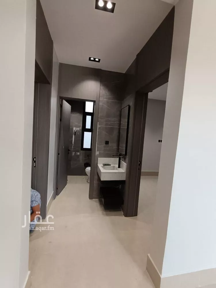 فيلا للبيع في شارع أبي الندى, حي العريجاء الغربي, مدينة الرياض, منطقة الرياض صورة 3