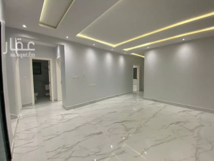 فيلا للبيع في شارع عثمان النحوي, حي المهدية, مدينة الرياض, منطقة الرياض صورة 5