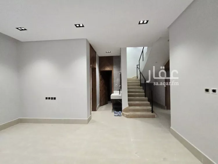 فيلا للبيع في شارع سليمان السحيمي, حي عكاظ, مدينة الرياض, منطقة الرياض صورة 3