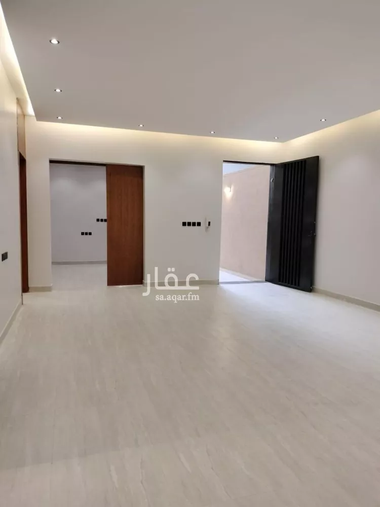 دور للبيع في شارع المنتزهات, حي طويق, مدينة الرياض, منطقة الرياض صورة 3