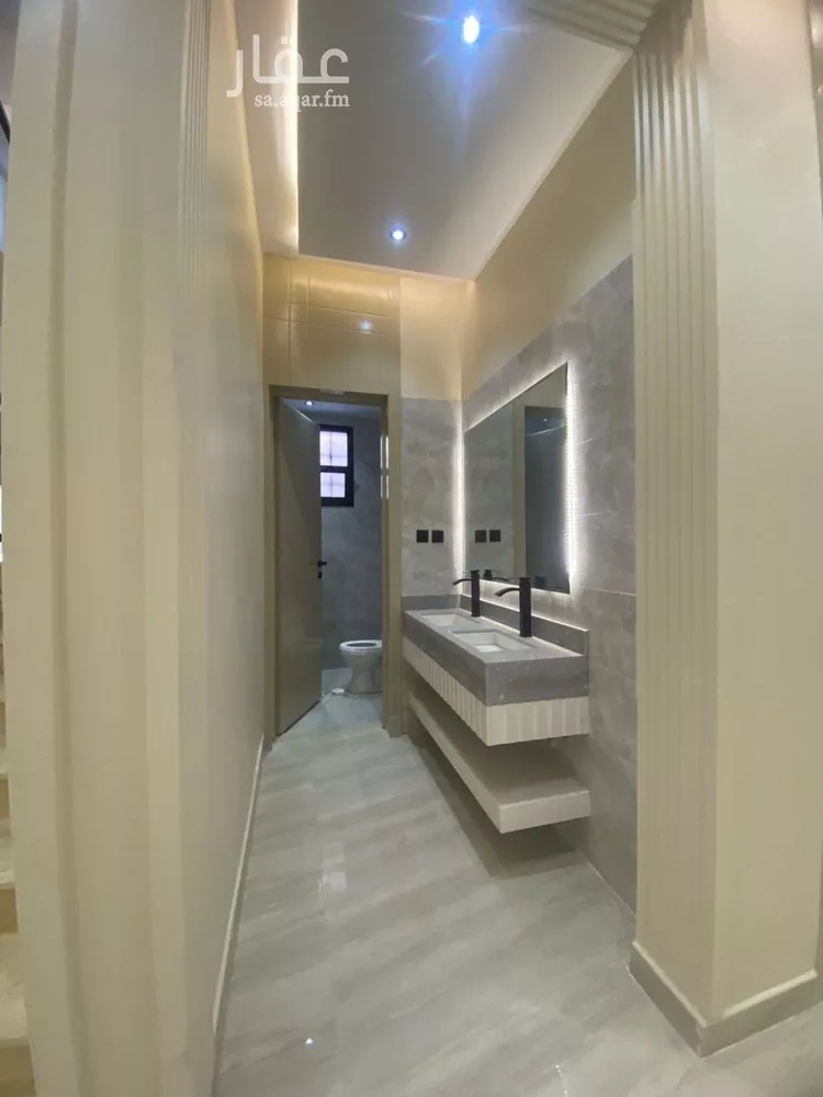 فيلا للبيع في شارع الصفوي, حي العريجاء الأوسط, مدينة الرياض, منطقة الرياض صورة 5