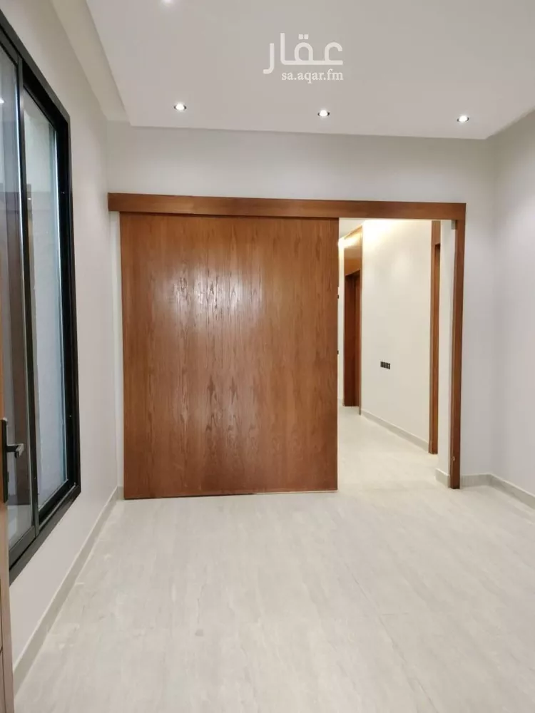 دور للبيع في شارع المنتزهات, حي طويق, مدينة الرياض, منطقة الرياض صورة 4