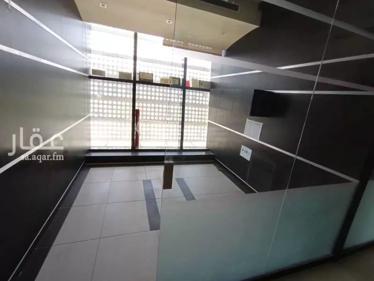 عمارة للإيجار في شارع ابي امامة الانصاري, حي السليمانية, مدينة الرياض, منطقة الرياض صورة 2