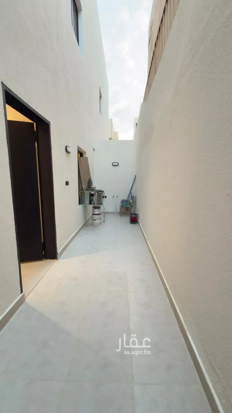 دور للبيع في شارع جبل الغبيرات, حي الدريهمية, مدينة الرياض, منطقة الرياض 10