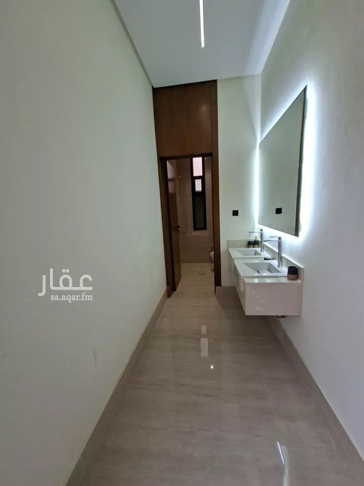 فيلا للبيع في شارع ابن الطيلسان القرطبي, حي عكاظ, مدينة الرياض, منطقة الرياض 18