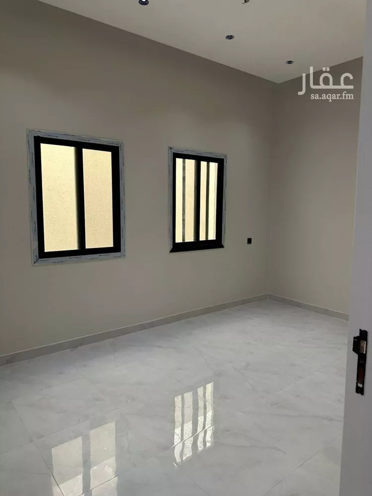 دور للبيع في شارع رقم 263, حي ظهرة لبن, مدينة الرياض, منطقة الرياض صورة 2