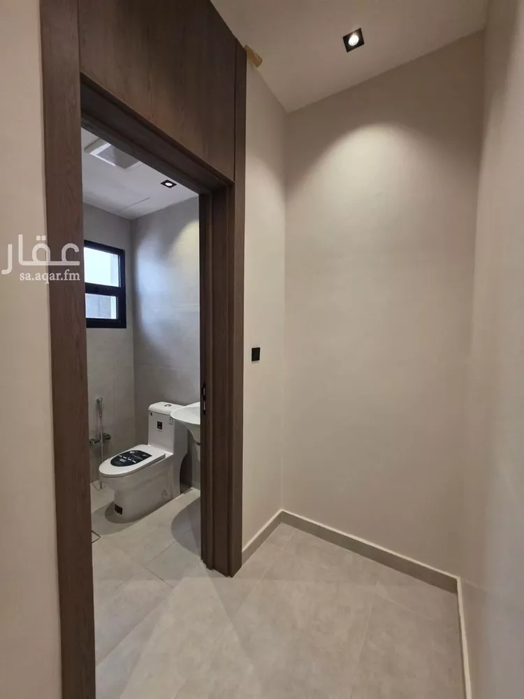 Floor for Sale in Riyadh Okaz صورة 2