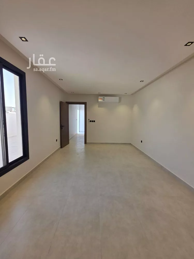 دور للبيع في شارع يعقوب بن أبي الفضل, حي عكاظ, مدينة الرياض, منطقة الرياض 13