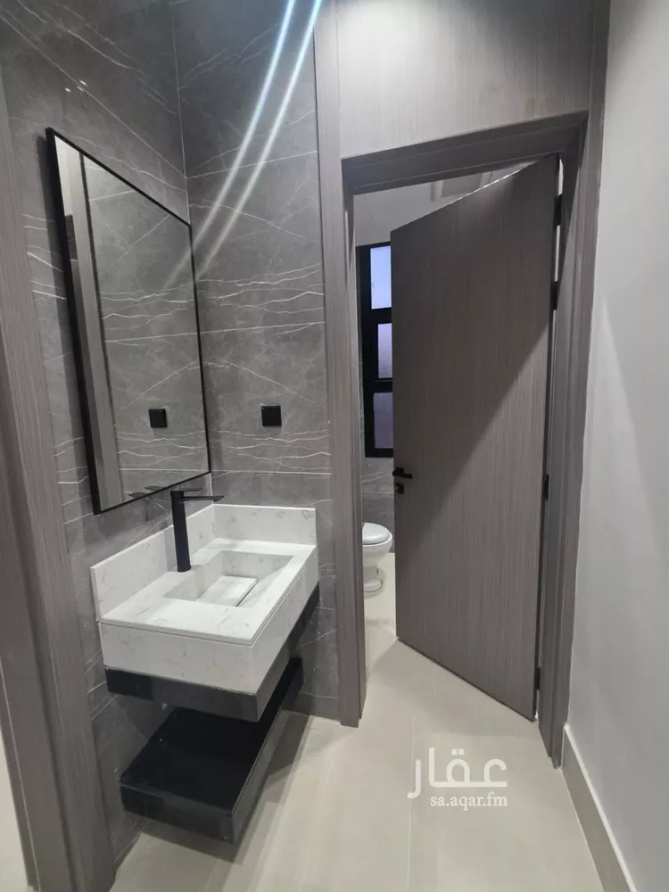 فيلا للبيع في شارع مودود أرسلان, حي العريجاء الغربي, مدينة الرياض, منطقة الرياض صورة 5