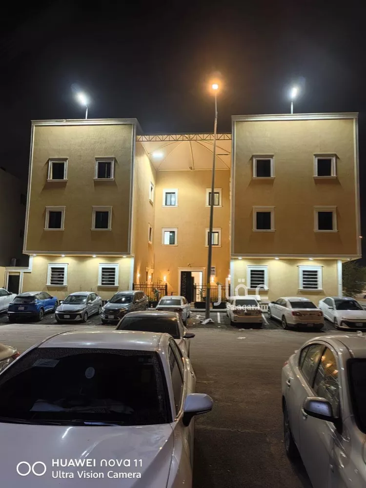 Building for Sale in Riyadh Dhahrat Laban