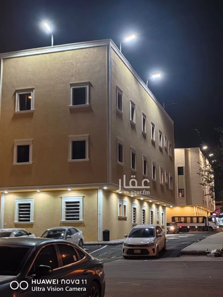 Building for Sale in Riyadh Dhahrat Laban صورة 3