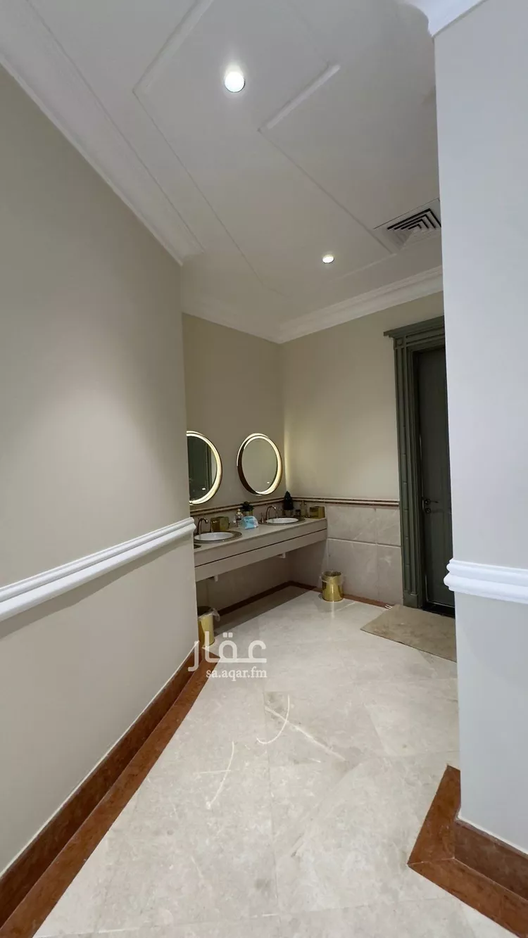 فيلا للبيع في شارع البرة, حي الملك سلمان, مدينة الرياض, منطقة الرياض صورة 3