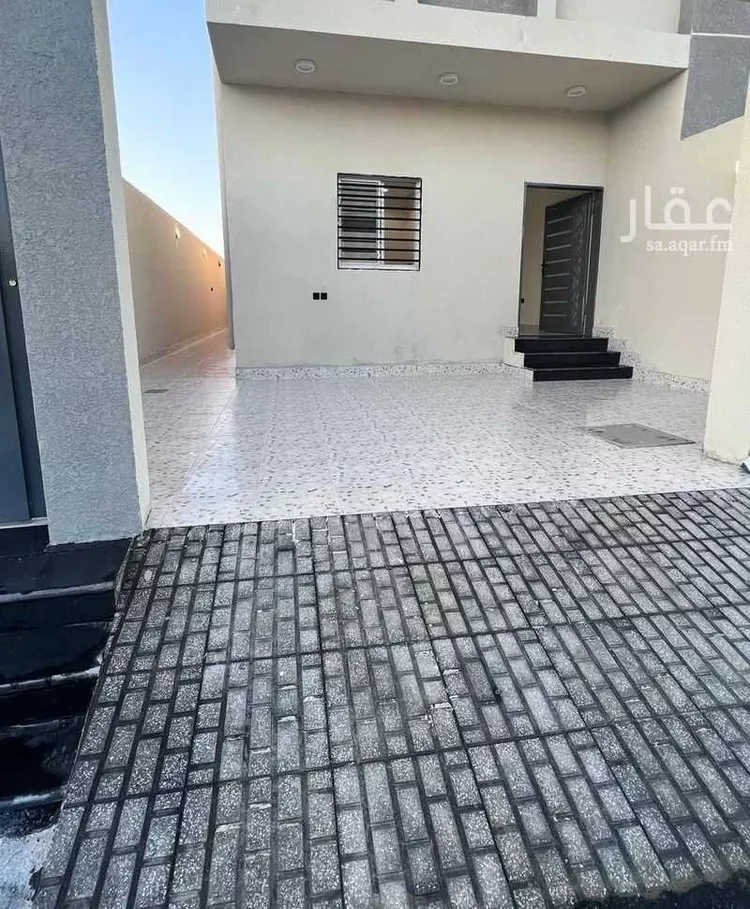 Apartment for Sale in Ahad Rufaidah Az Zuhur 9