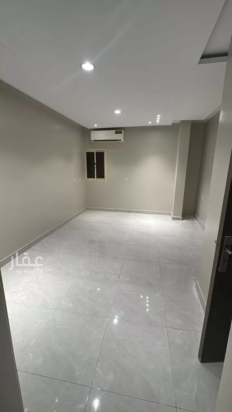 شقة للإيجار في شارع الشيخ عثمان بن إبراهيم الحقيل, حي الملك فهد, مدينة الرياض, منطقة الرياض