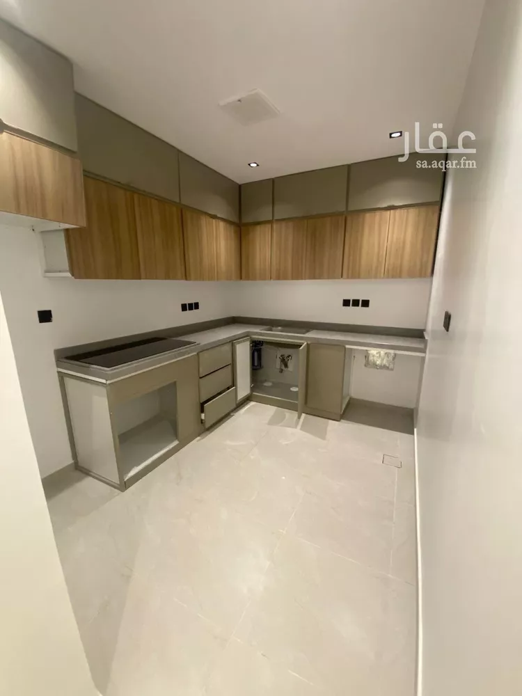 دور للإيجار في شارع عبدالله بن نافع, حي السليمانية, مدينة الرياض, منطقة الرياض صورة 3