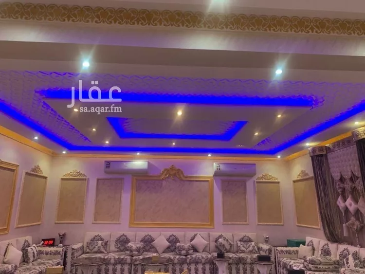 فيلا للبيع في شارع طريق المطار الفرعي, حي الفلاح, مدينة الرياض, منطقة الرياض صورة 3